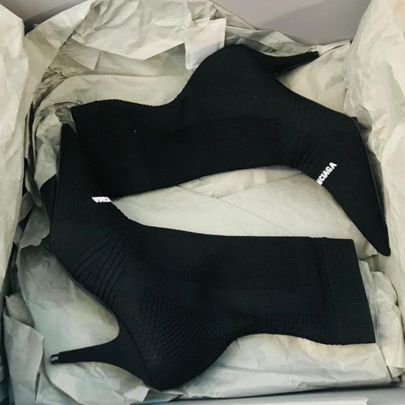 - New 💯 Authentic Balenciaga Black Knit Fabric Knife Ankle Socks Booties 3 - Picture 1 of 17